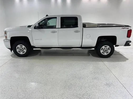 2015 Chevrolet Silverado 2500HD LT 4WD photo