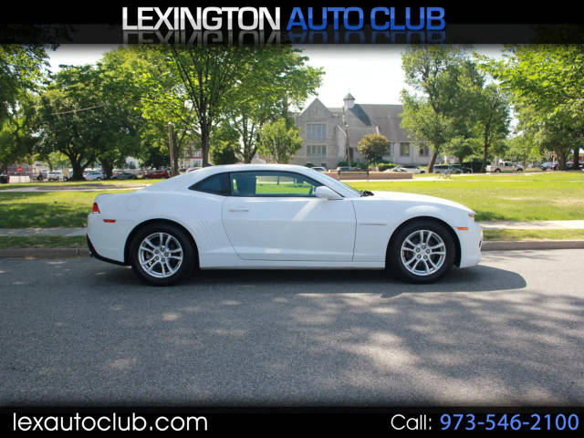 2015 Chevrolet Camaro LT RWD photo