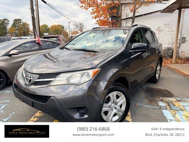 2015 Toyota RAV4 LE AWD photo