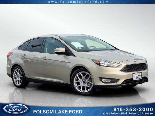 2015 Ford Focus SE FWD photo