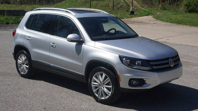 2015 Volkswagen Tiguan SEL FWD photo