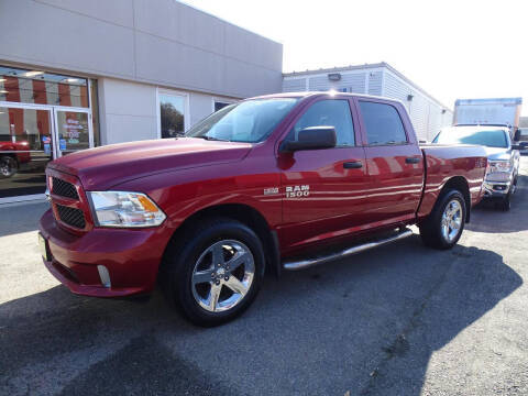 2015 Ram 1500 Express 4WD photo