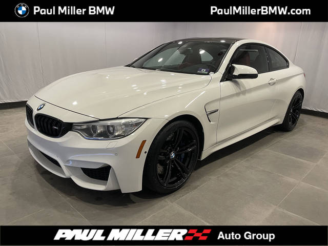 2015 BMW M4 RWD photo