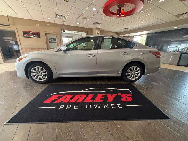 2015 Nissan Altima 2.5 S FWD photo