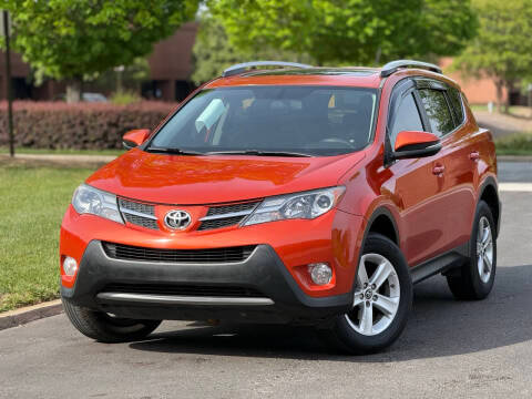 2015 Toyota RAV4 XLE FWD photo