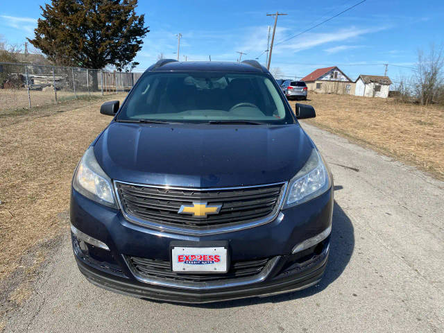 2015 Chevrolet Traverse LS AWD photo