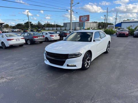 2015 Dodge Charger SXT RWD photo