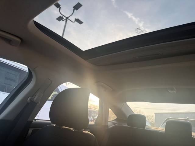 2016 Ford Fusion SE FWD photo