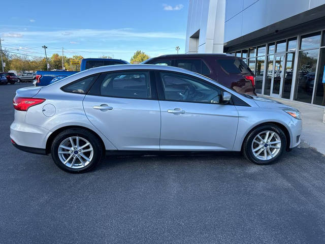 2015 Ford Focus SE FWD photo