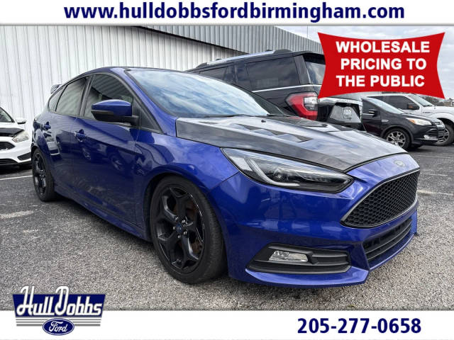 2015 Ford Focus ST FWD photo