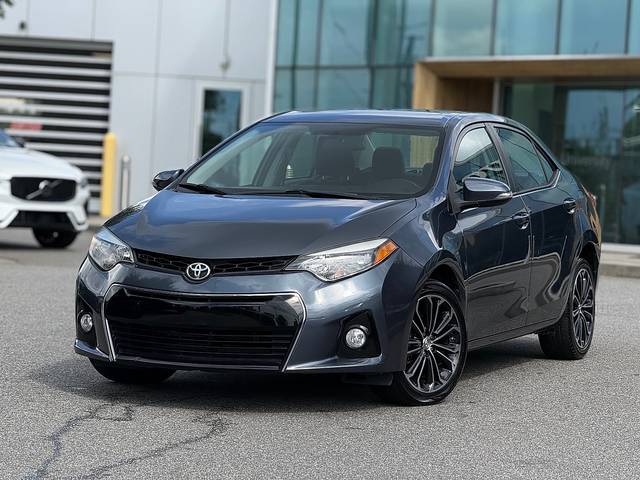 2015 Toyota Corolla L FWD photo