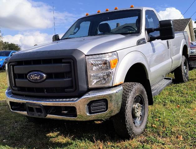 2016 Ford F-250 Super Duty XL 4WD photo