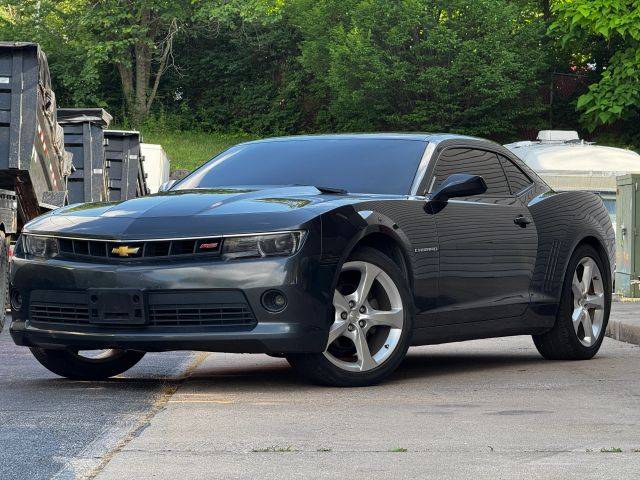 2015 Chevrolet Camaro LT RWD photo