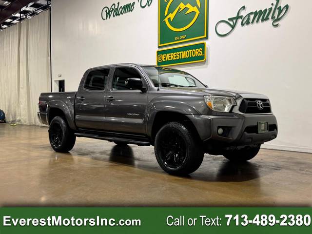 2015 Toyota Tacoma 4WD photo