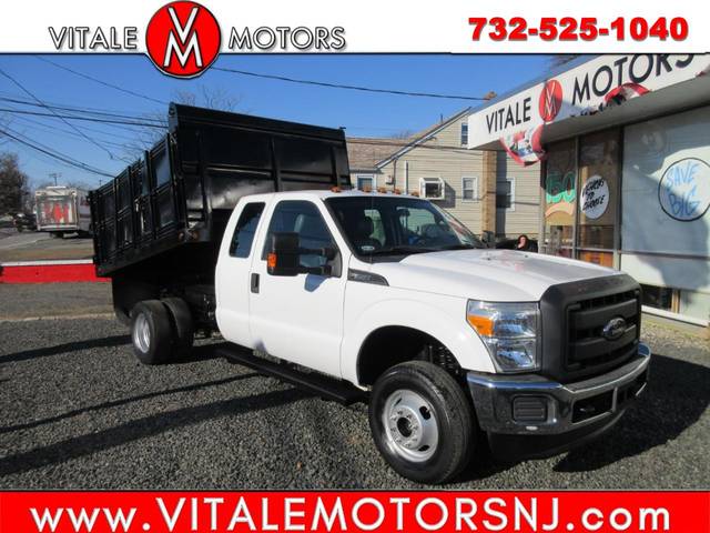 2015 Ford F-350 Super Duty XL 4WD photo