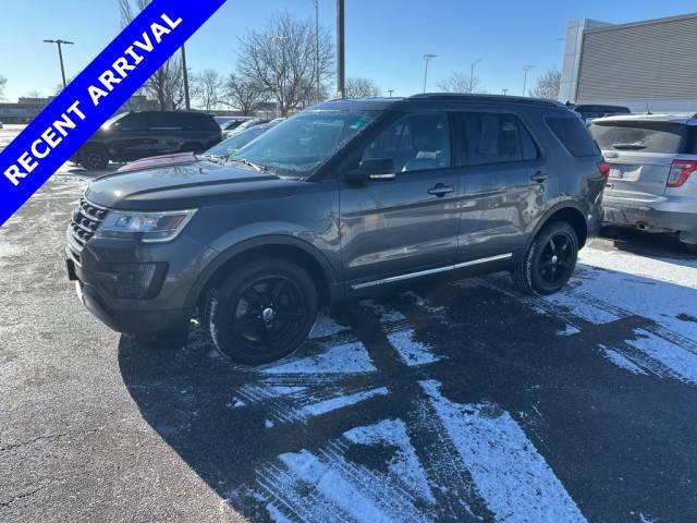 2016 Ford Explorer XLT 4WD photo