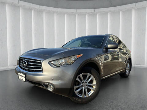 2015 Infiniti QX70  AWD photo