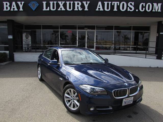 2015 BMW 5 Series 528i RWD photo