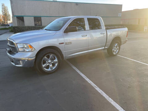 2015 Ram 1500 Big Horn RWD photo