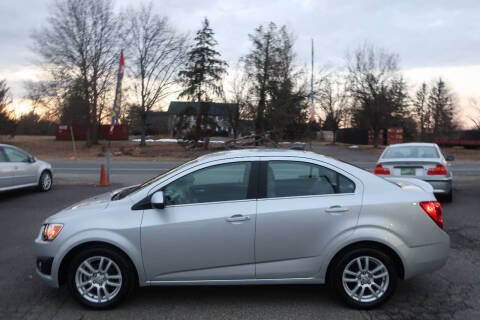 2015 Chevrolet Sonic LT FWD photo