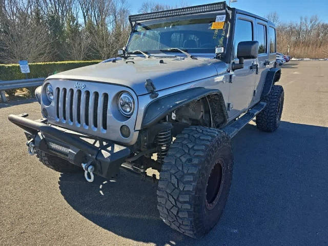 2015 Jeep Wrangler Unlimited Sahara 4WD photo