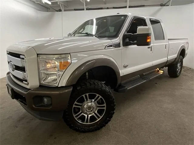 2015 Ford F-350 Super Duty Lariat 4WD photo