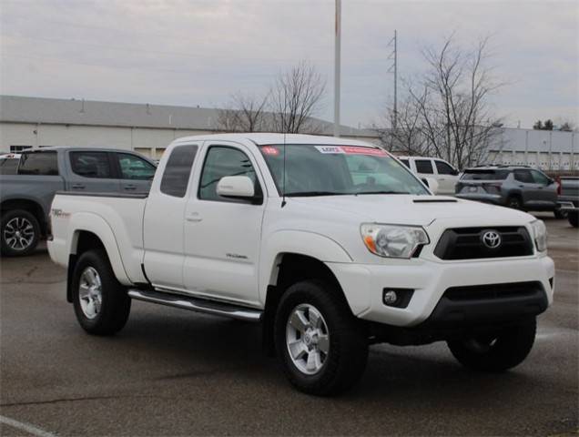 2015 Toyota Tacoma  4WD photo