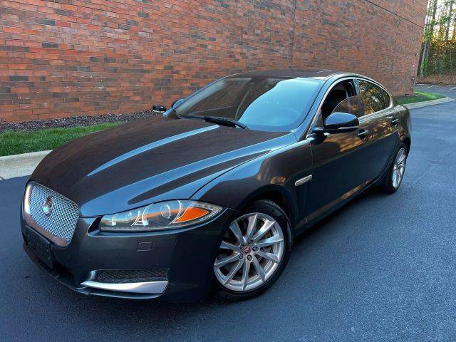 2015 Jaguar XF I4 T Premium RWD photo