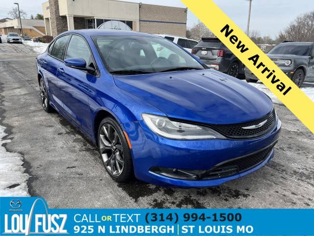 2015 Chrysler 200 S FWD photo
