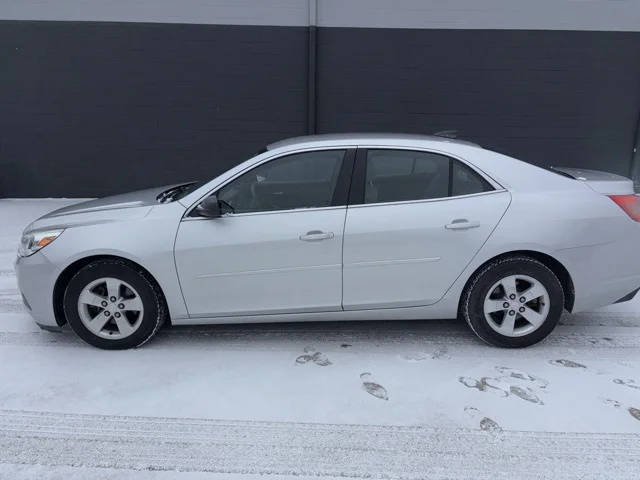 2015 Chevrolet Malibu LS FWD photo