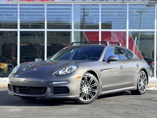 2015 Porsche Panamera 4 AWD photo