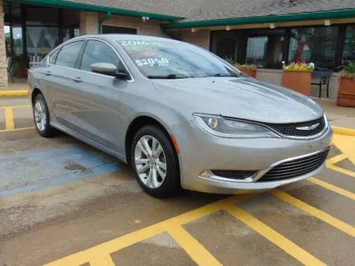 2015 Chrysler 200 Limited FWD photo