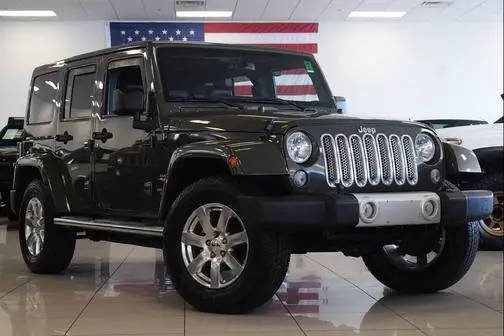 2015 Jeep Wrangler Unlimited Sahara 4WD photo