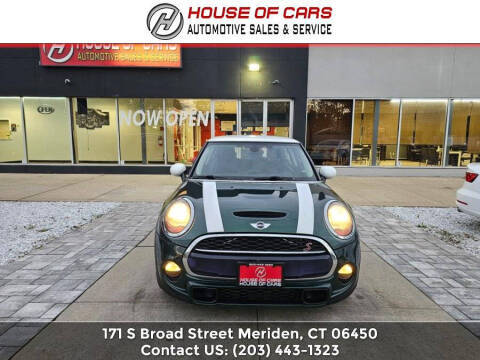 2015 MINI Hardtop 2 Door S FWD photo