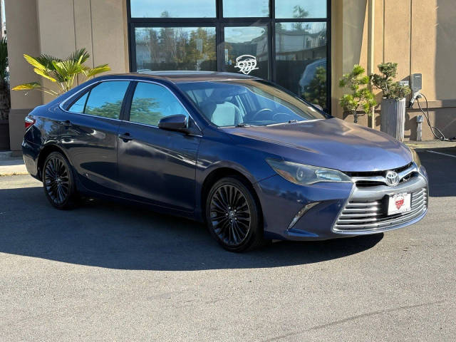 2015 Toyota Camry LE FWD photo