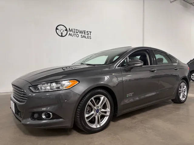 2016 Ford Fusion Energi Titanium FWD photo