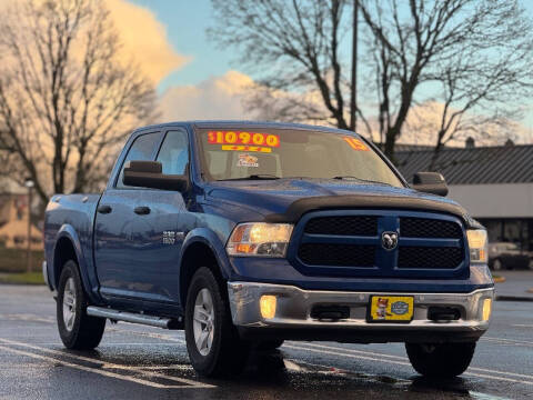 2015 Ram 1500 Outdoorsman 4WD photo