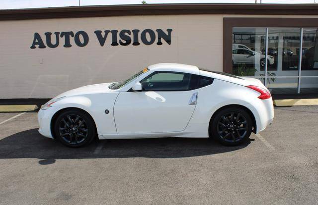 2016 Nissan 370Z  RWD photo