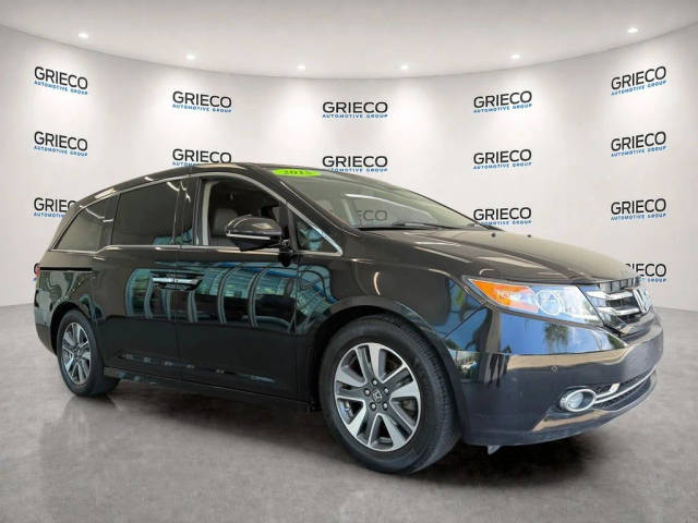 2015 Honda Odyssey Touring FWD photo