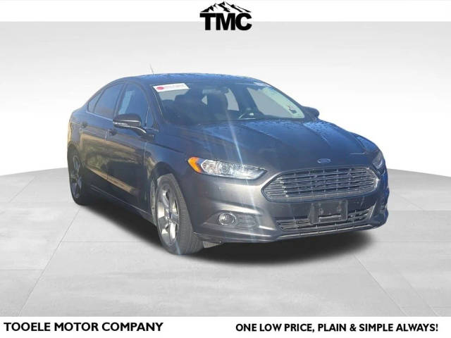 2016 Ford Fusion SE FWD photo