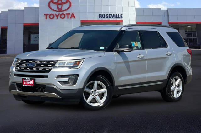 2016 Ford Explorer XLT 4WD photo