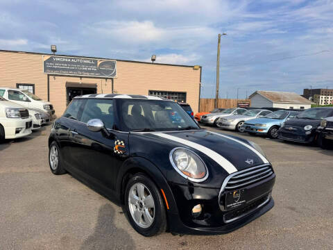 2015 MINI Hardtop 2 Door  FWD photo
