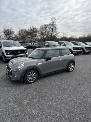 2015 MINI Hardtop 2 Door S FWD photo