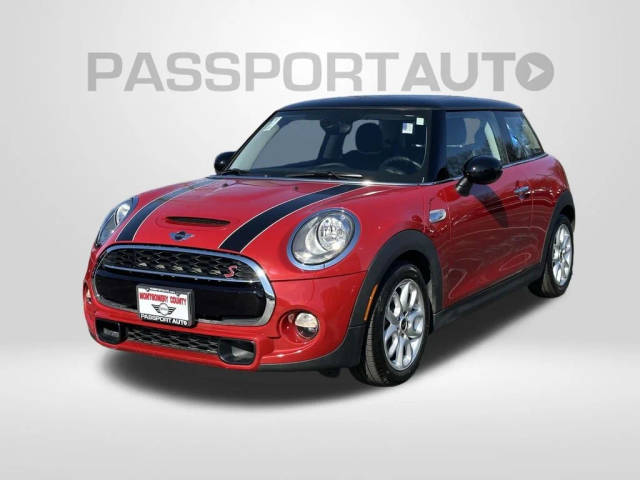 2015 MINI Hardtop 2 Door S FWD photo