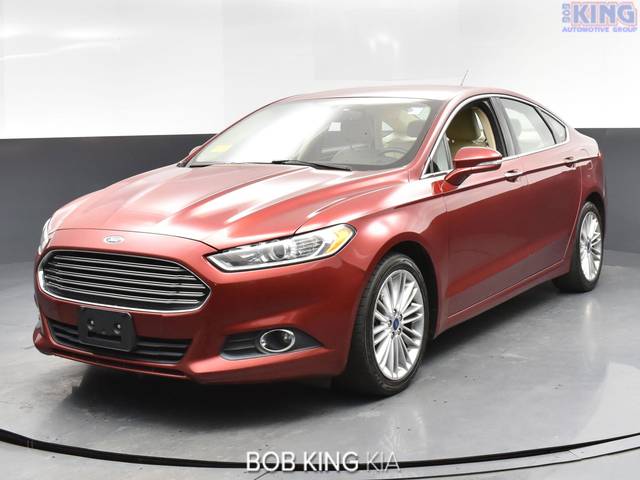 2016 Ford Fusion SE FWD photo