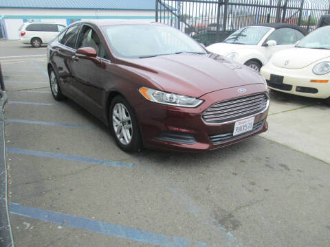 2016 Ford Fusion SE FWD photo