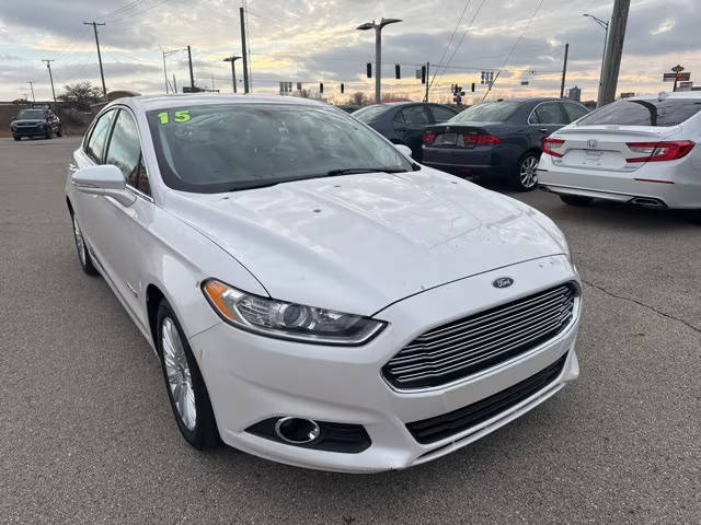 2015 Ford Fusion SE Hybrid FWD photo