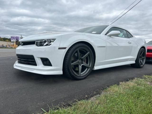 2015 Chevrolet Camaro SS RWD photo