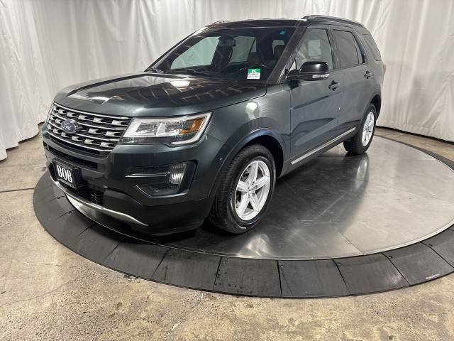 2016 Ford Explorer XLT 4WD photo