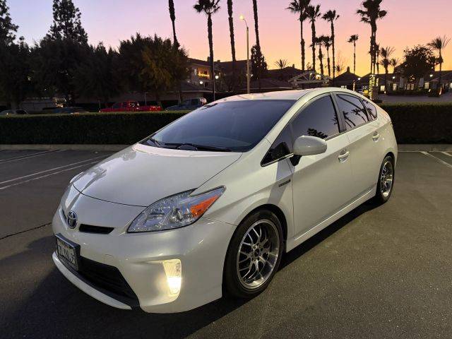 2015 Toyota Prius Four FWD photo